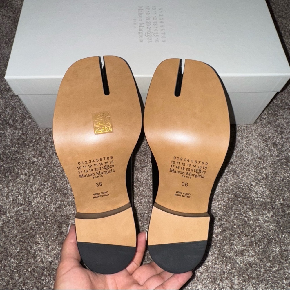 New Size 36 Maison Margiela Tabi Black Loafers - Picture 7 of 12